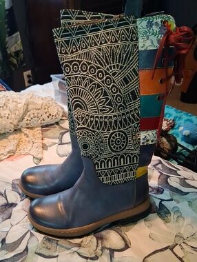 Women's Blue Patterned Tall Winter Boots